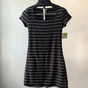 Arizona Short Sleeve Dress 👗